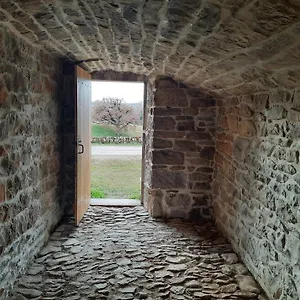 Entre Causse Et Vallon, Confort Pour 4 Personnes Dans Grange Rénovée Au Coeur De L'aveyron Hébergement de vacances Salles-la-Source